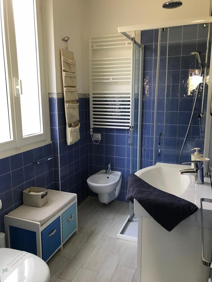 Residenza Le Logge Aparthotel Torri Del Benaco Exterior photo