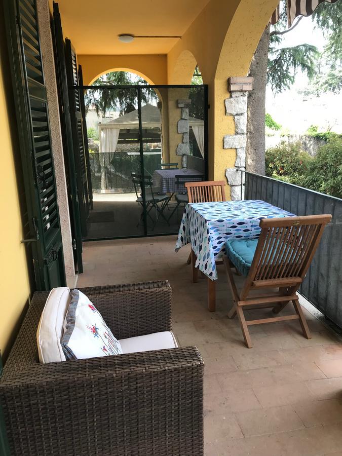 Residenza Le Logge Aparthotel Torri Del Benaco Exterior photo